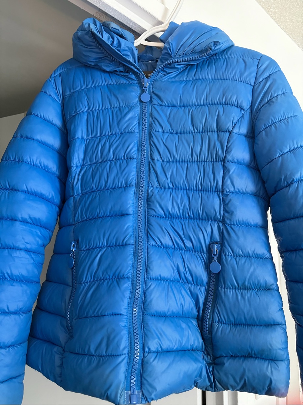 Lightweight Blue Hooded Puffer Jacket